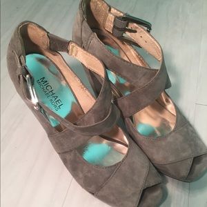 Michael Kors gray suede strappy heels size 7.5